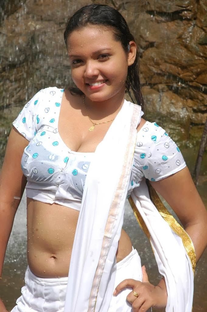 Indian saree hot