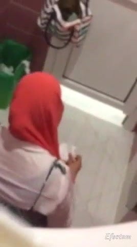 Hijab bathroom