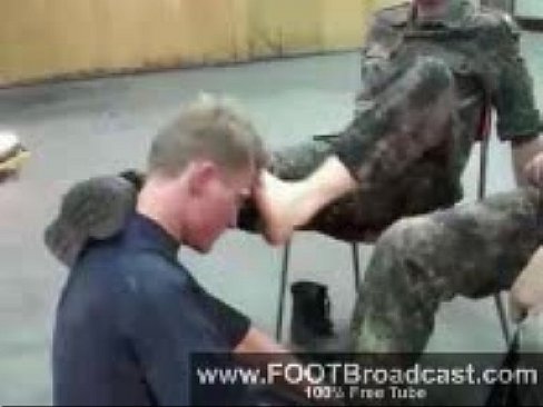 Vicious recommendet worship military feet